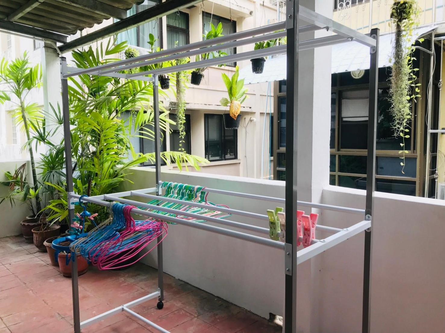 Silom Guesthouse Bangkok Ngoại thất bức ảnh